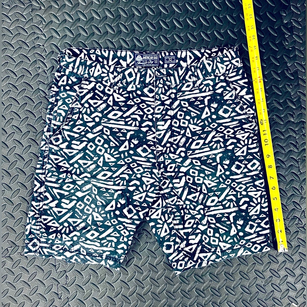 AMERICAN RAG Swim Trunks for Mens. Size 32W, Color Black/White.